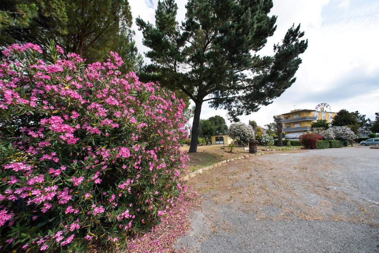 Hotel Sabatino Follonica Luaran gambar
